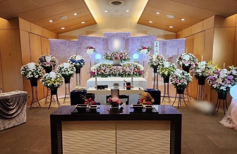家族葬を大切にする新しい葬儀スタイルで心をつなぐ| 神奈川県横浜市の葬儀ならつながるお葬式